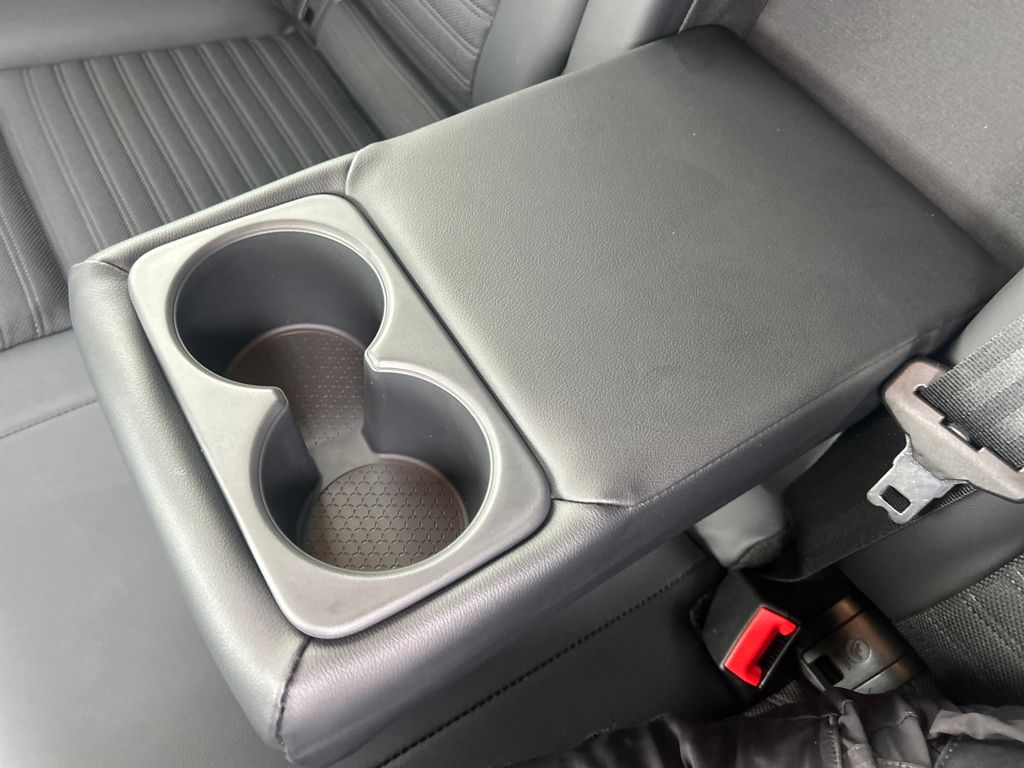 2026 Nissan Rogue SV photo 20