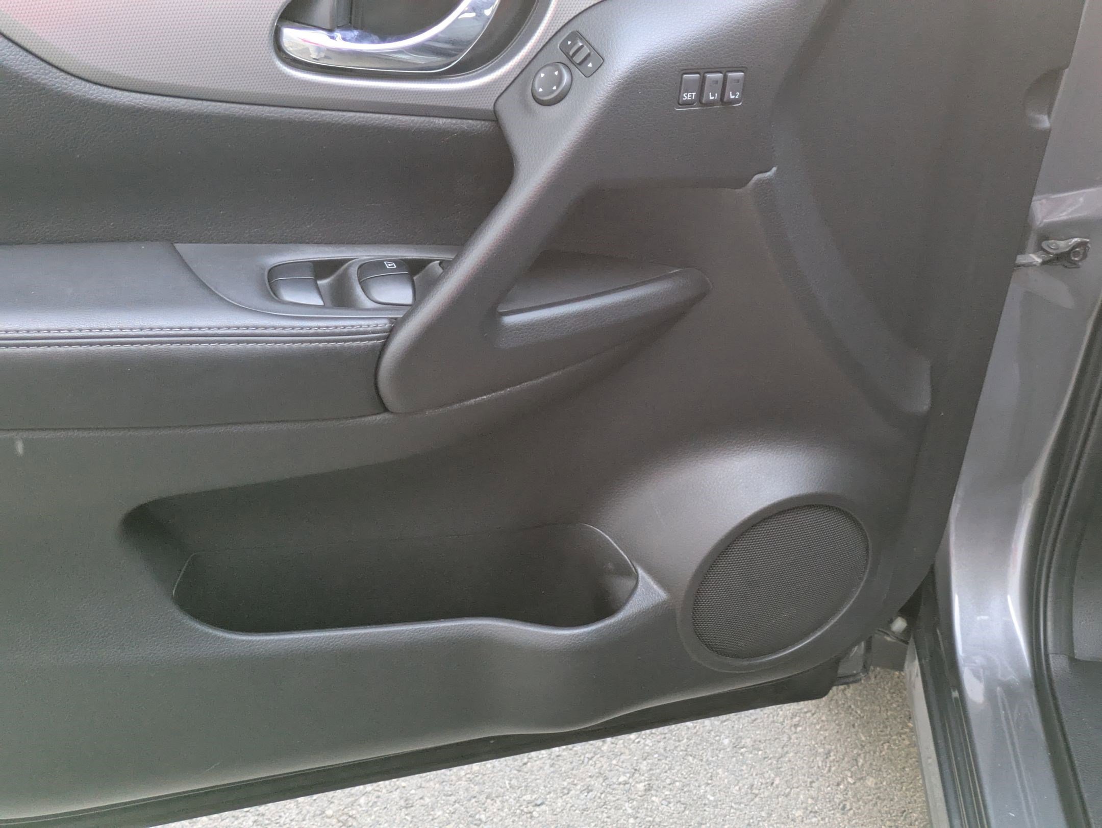 2020 Nissan Rogue Sport SV photo 12
