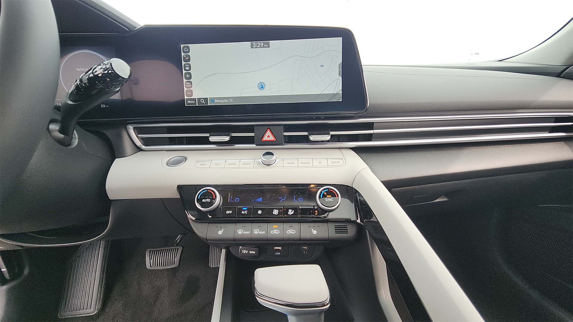 2025 Hyundai Elantra Limited photo 28