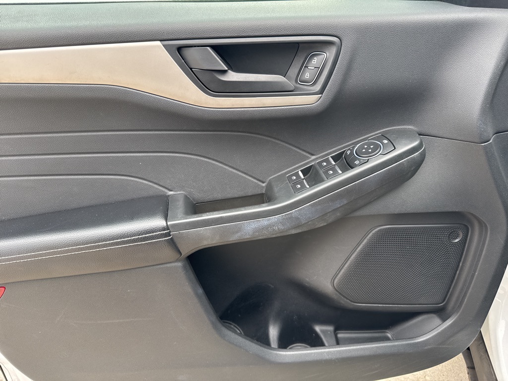 2022 Ford Escape SE photo 23