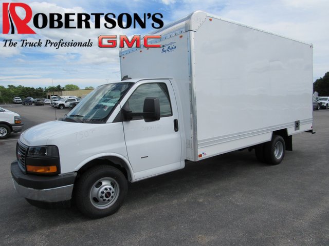 2025 GMC Savana Cutaway Work Van's photo