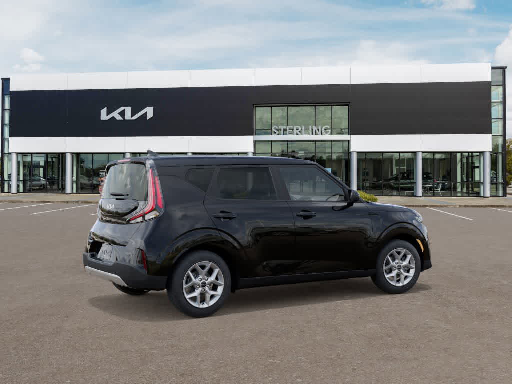 2025 Kia Soul LX S photo 2