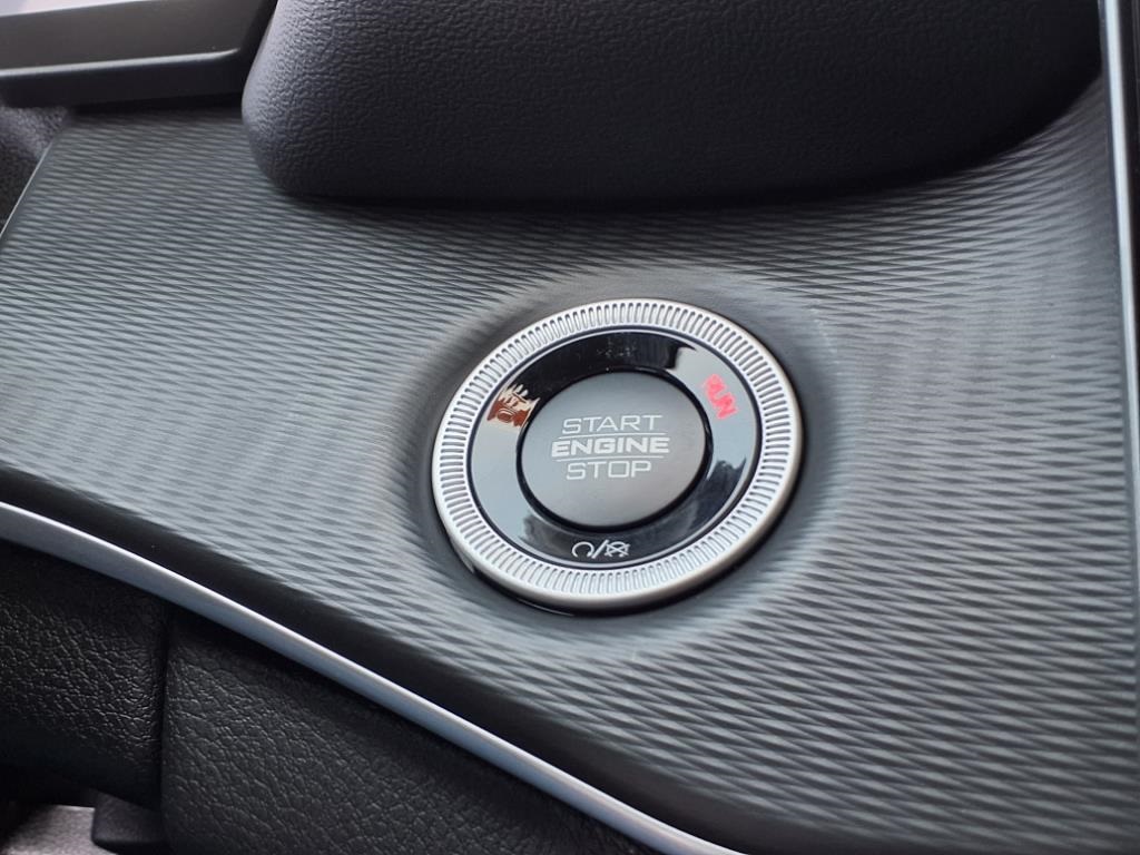 2025 Jeep Grand Cherokee Altitude X photo 19