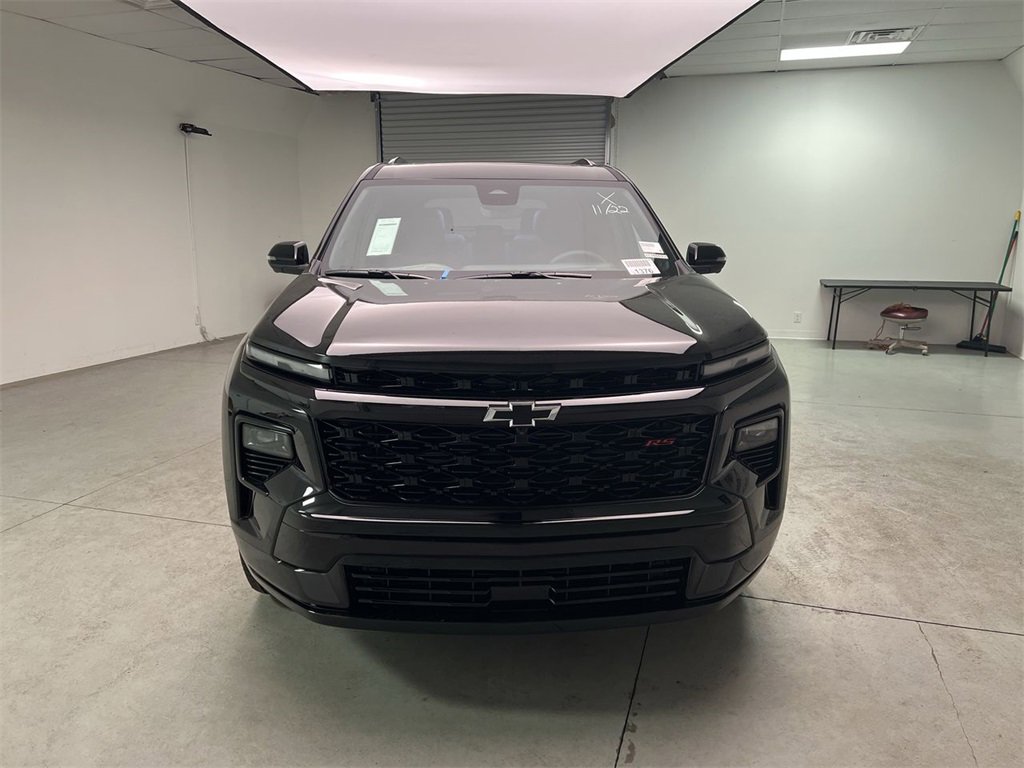 2026 Chevrolet Traverse RS photo 2