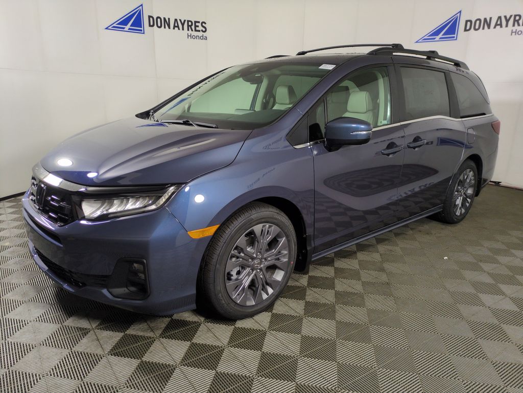 2026 Honda Odyssey Touring's photo
