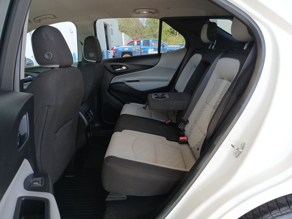 2019 Chevrolet Equinox LT photo 24