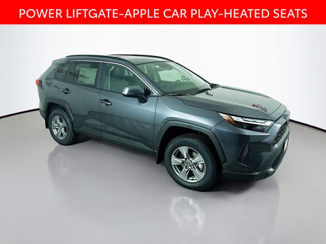 2025 Toyota RAV4 XLE's photo