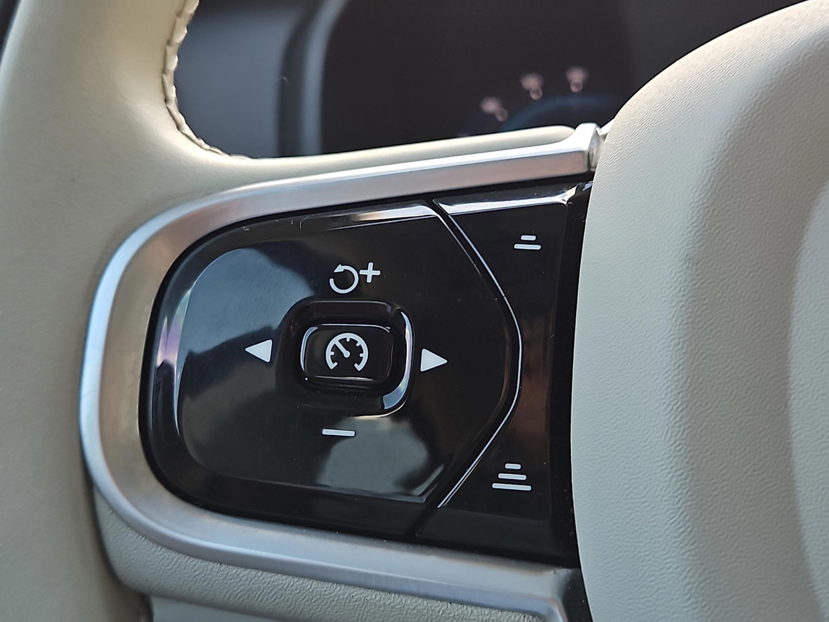 2023 Volvo XC90 Ultimate photo 15
