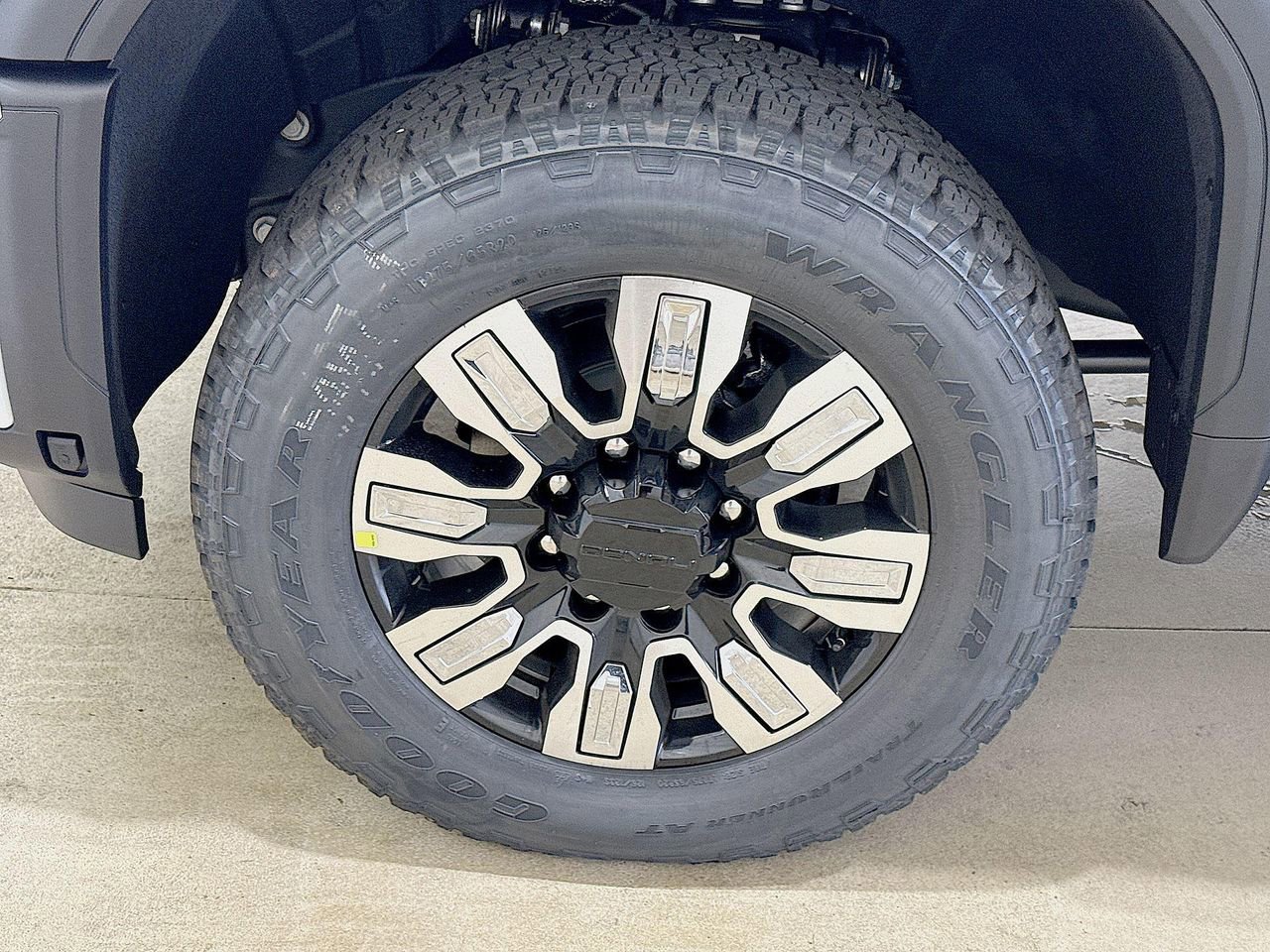 2026 Gmc Sierra 2500 HD Denali photo 32
