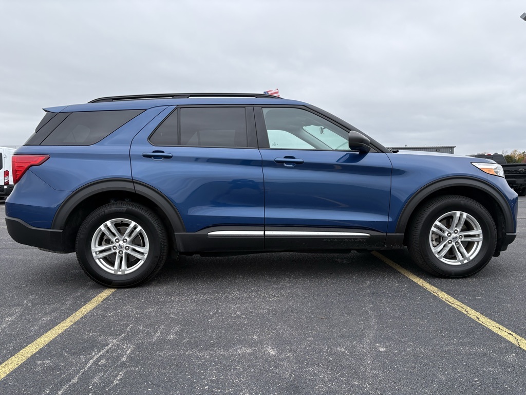 2021 Ford Explorer XLT photo 4