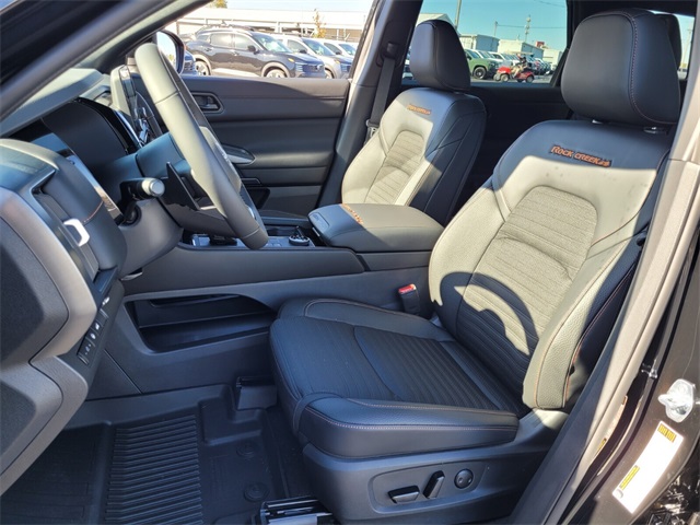 2025 Nissan Pathfinder Rock Creek photo 4