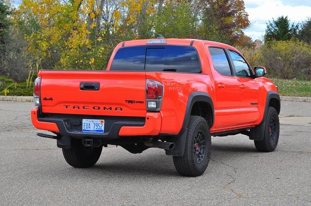 2023 Toyota Tacoma TRD Pro photo 3