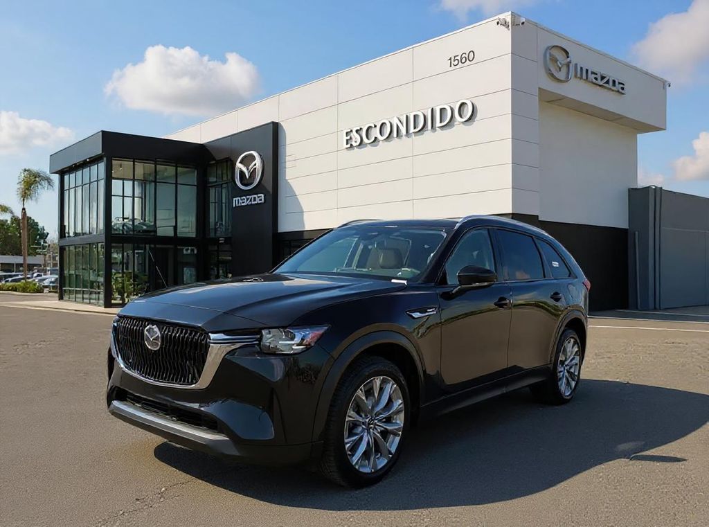2026 Mazda CX-90 Preferred Package's photo