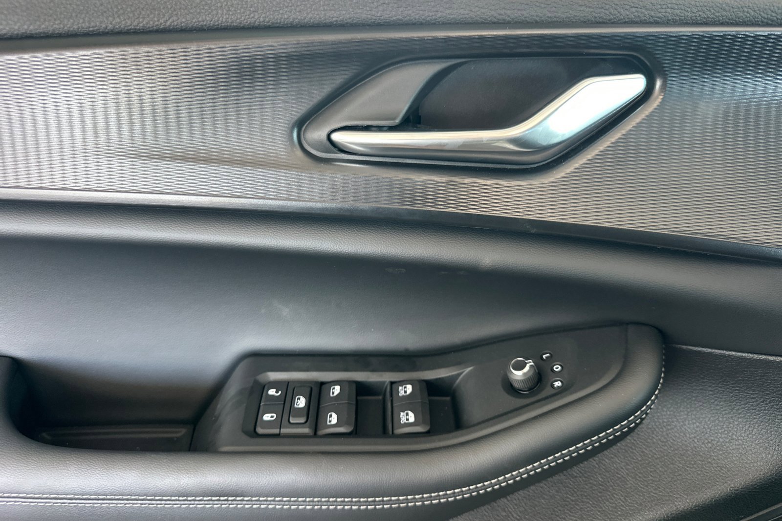 2025 Jeep Grand Cherokee Altitude X photo 11
