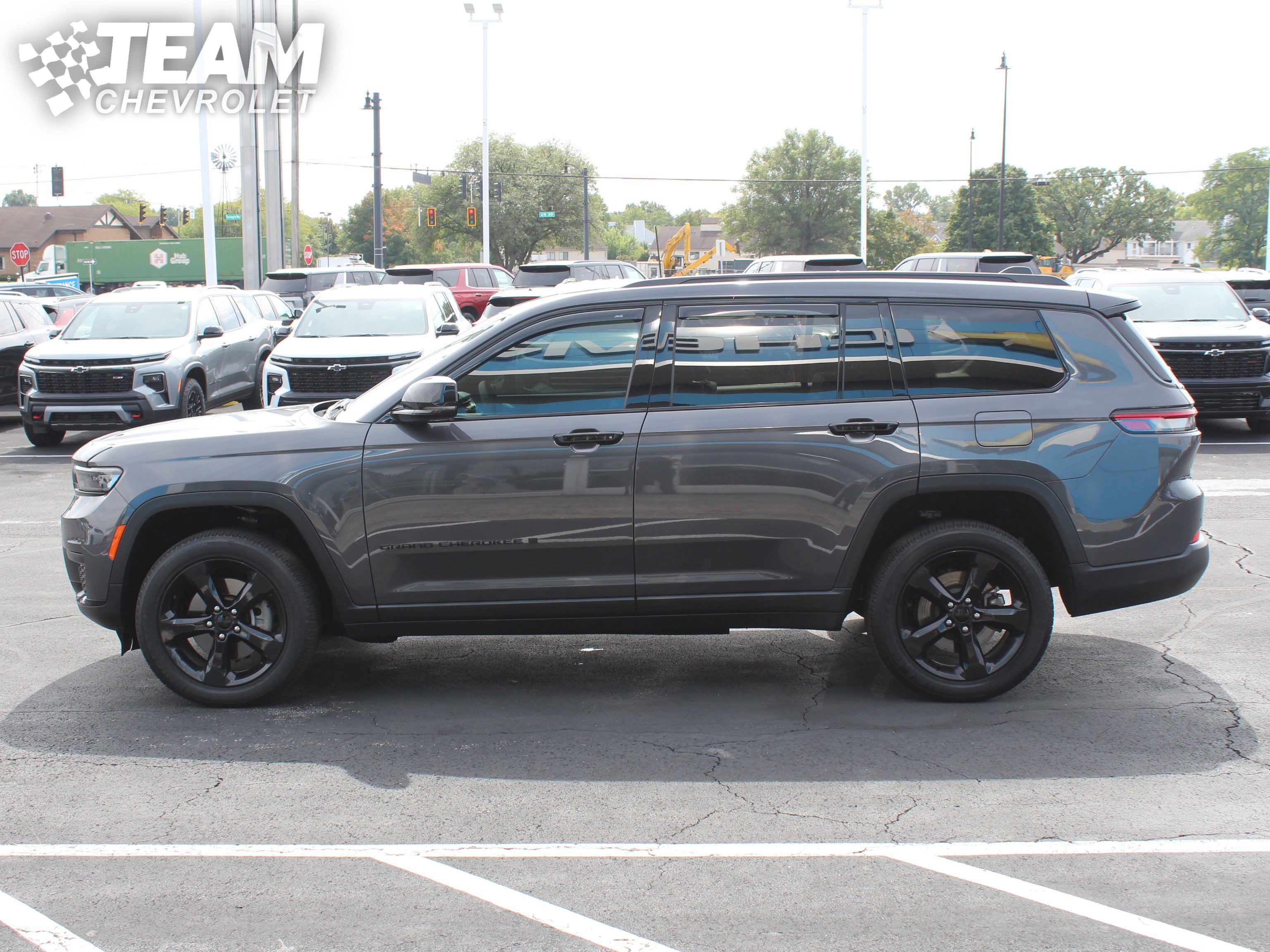2024 Jeep Grand Cherokee Altitude X photo 3