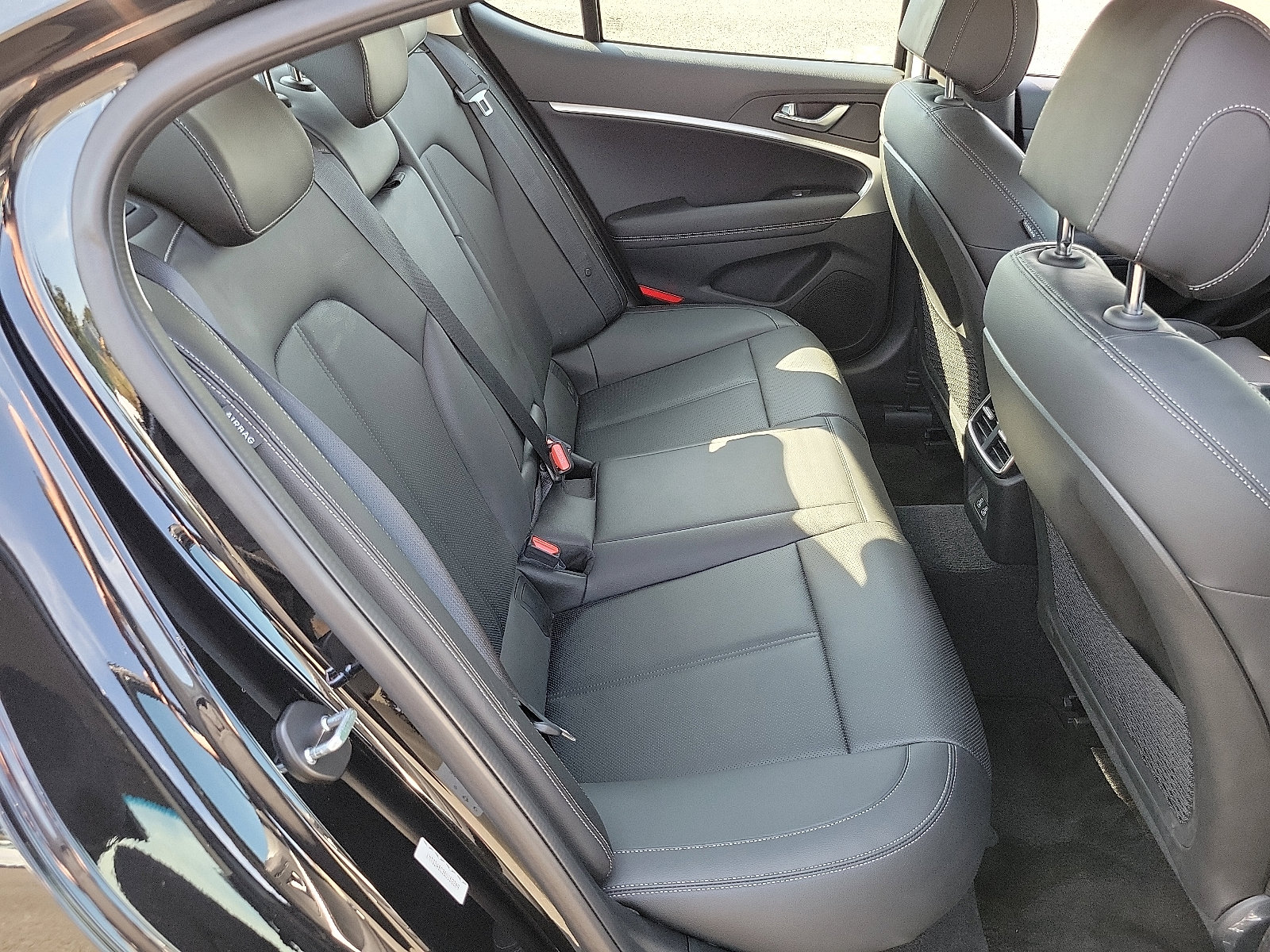2025 Genesis G70 2.5T photo 17