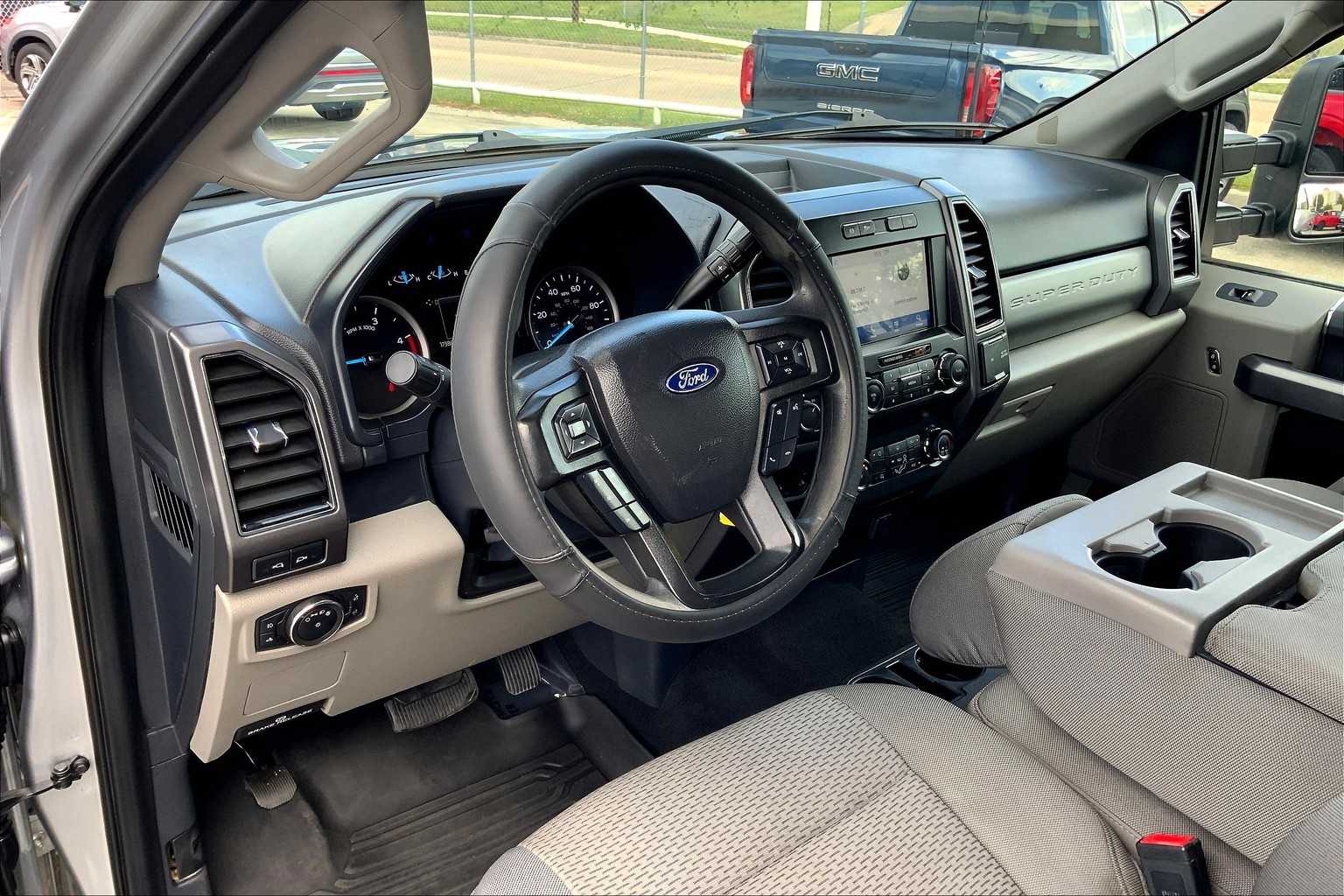 2022 Ford F-250 XLT photo 17