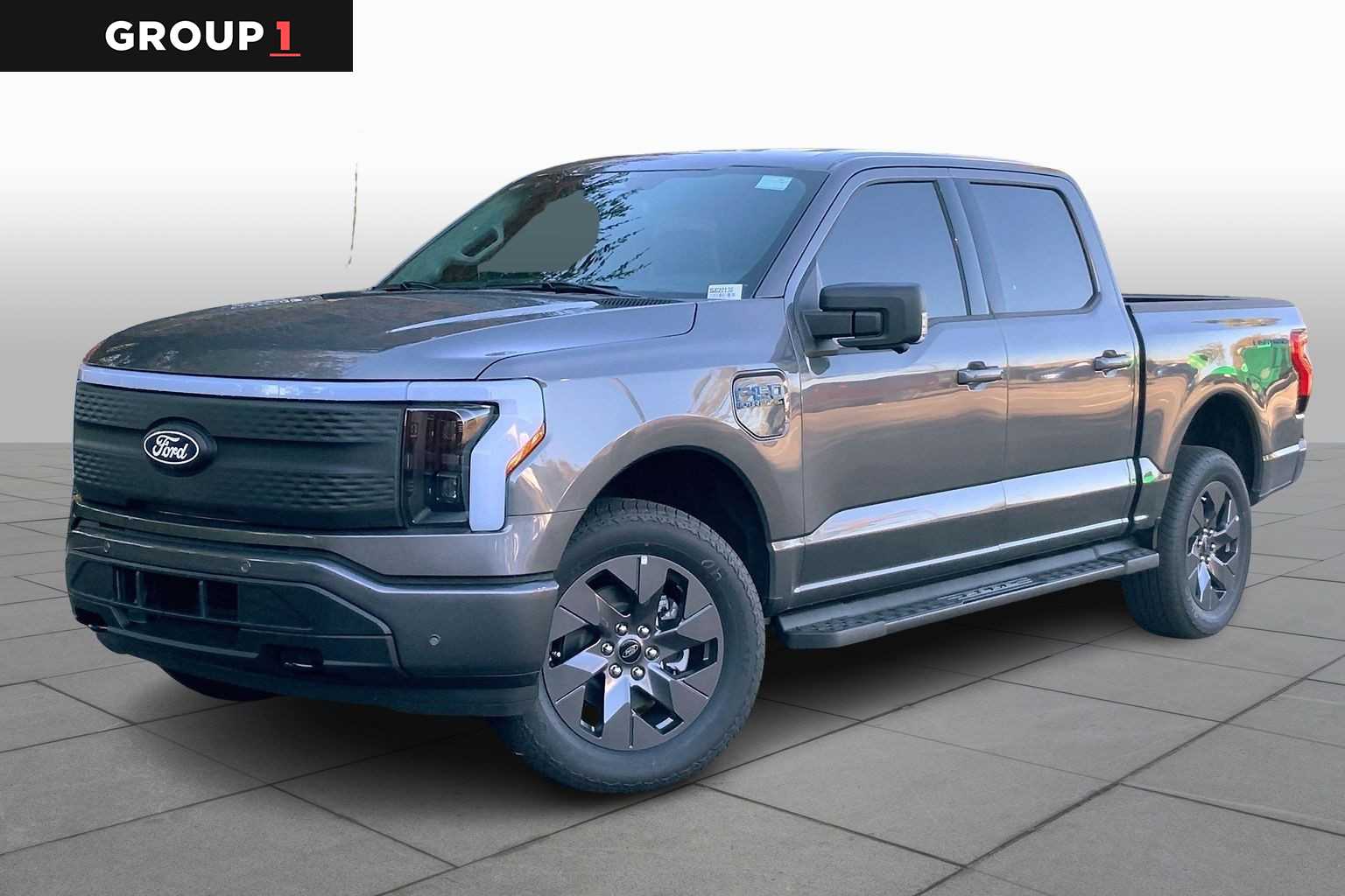 2025 Ford F-150 Lightning Flash's photo