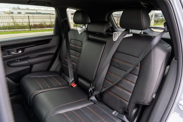 2024 Honda CR-V Hybrid Sport Touring photo 12
