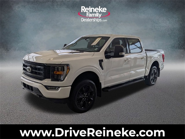 Used 2022 White Ford XLT image 1