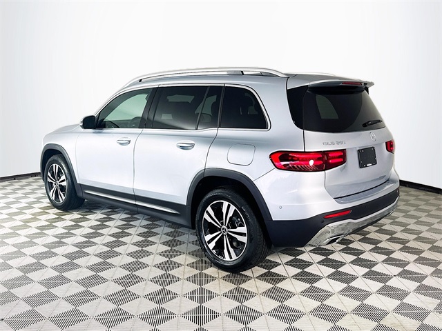 2026 Mercedes Benz GLB 250 photo 5
