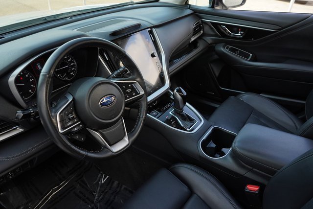 2021 Subaru Outback Limited XT photo 2