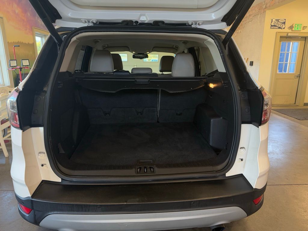 2017 Ford Escape Titanium photo 17