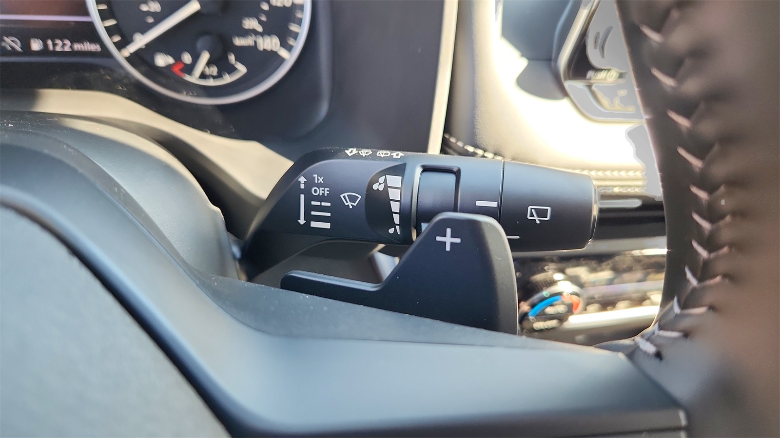 2025 Nissan Rogue SV photo 23