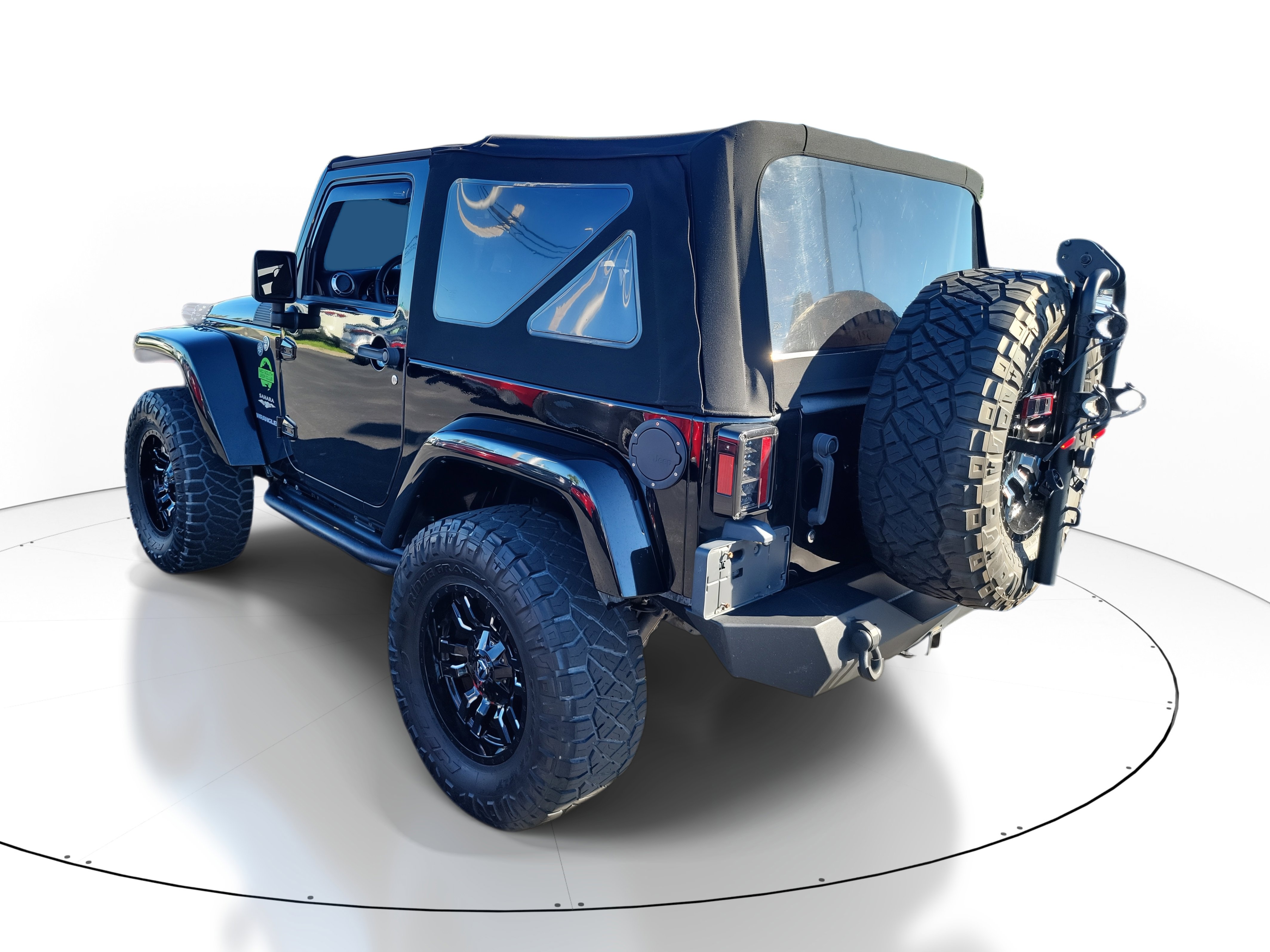 2012 Jeep Wrangler Sahara photo 4