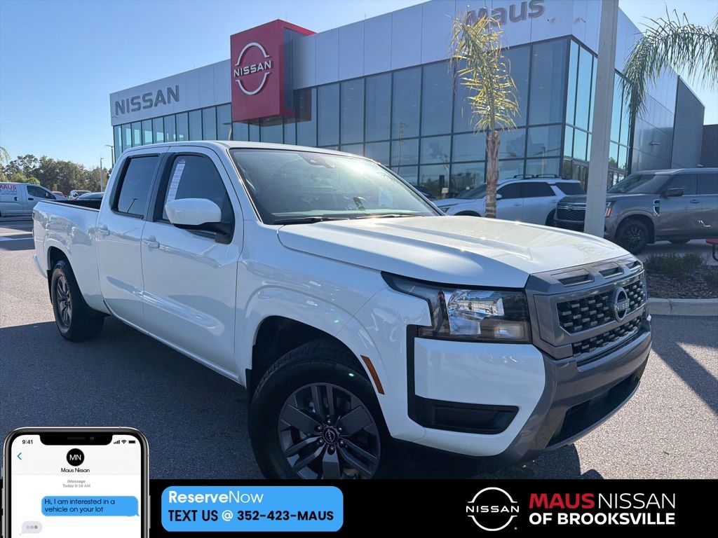 2025 Nissan Frontier SV's photo