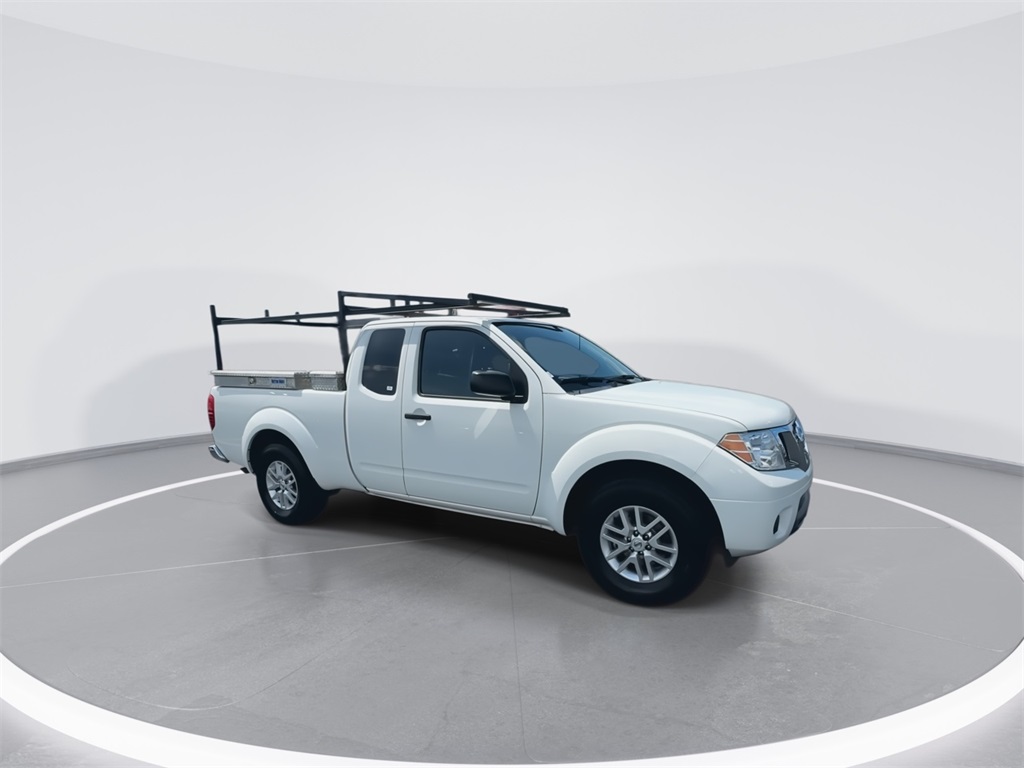 2021 Nissan Frontier SV photo 2