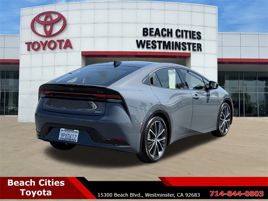 2024 Toyota Prius XLE photo 11