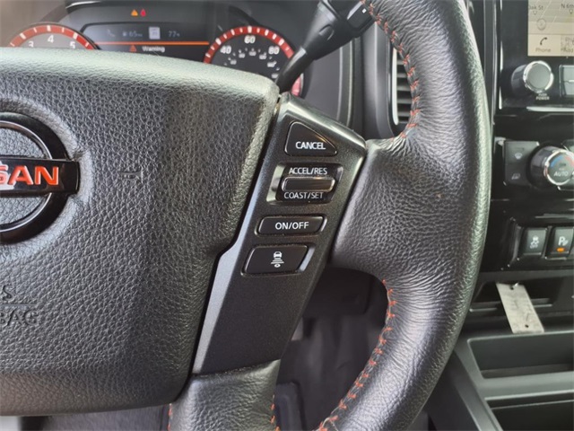 2021 Nissan Titan Crew Cab PRO-4X photo 22