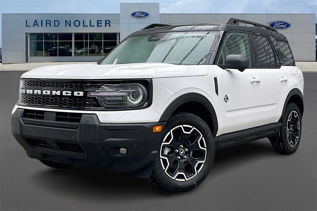 2025 Ford Bronco Sport Outer Banks's photo