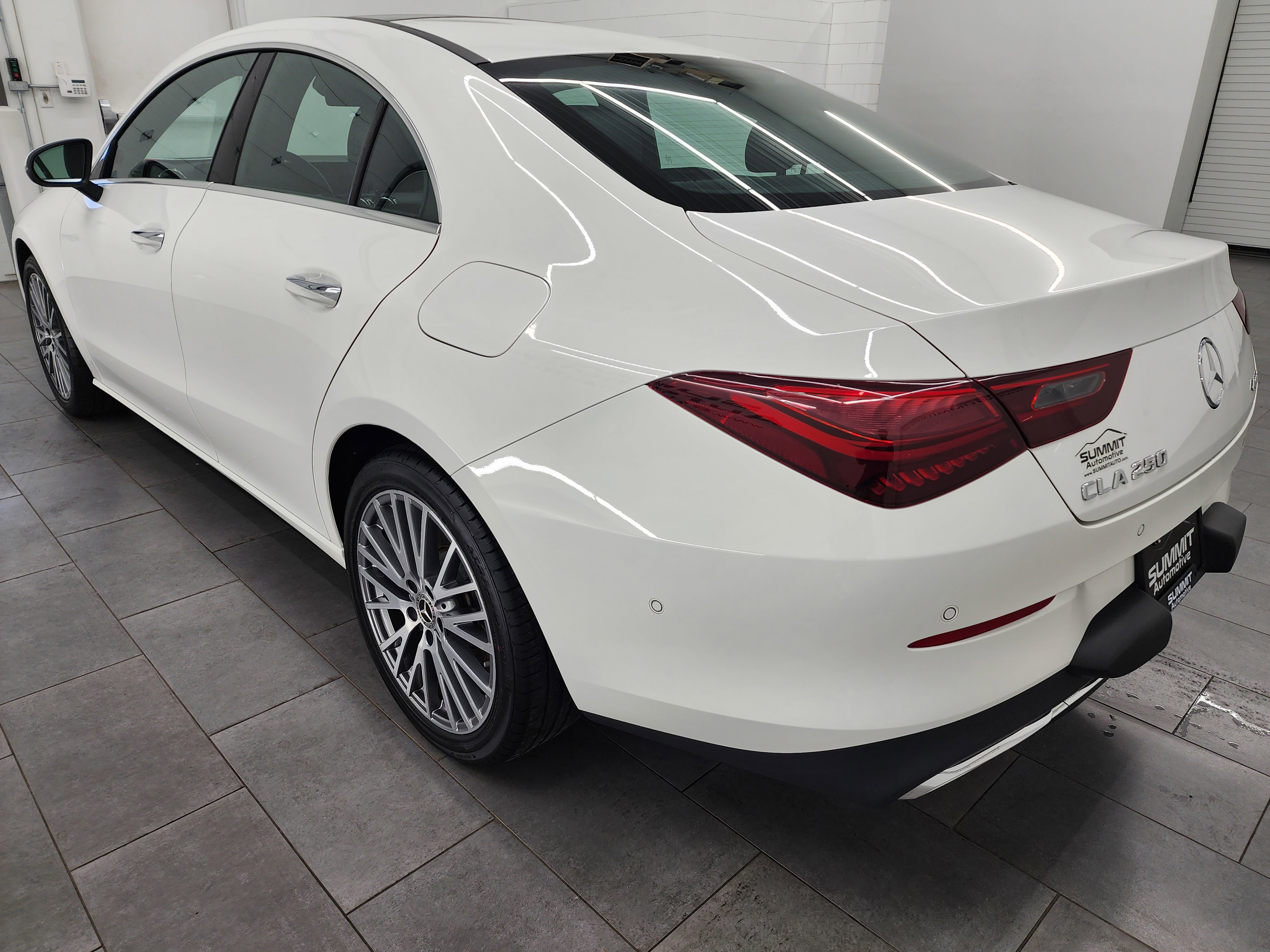 2025 Mercedes Benz CLA 250 4MATIC photo 4