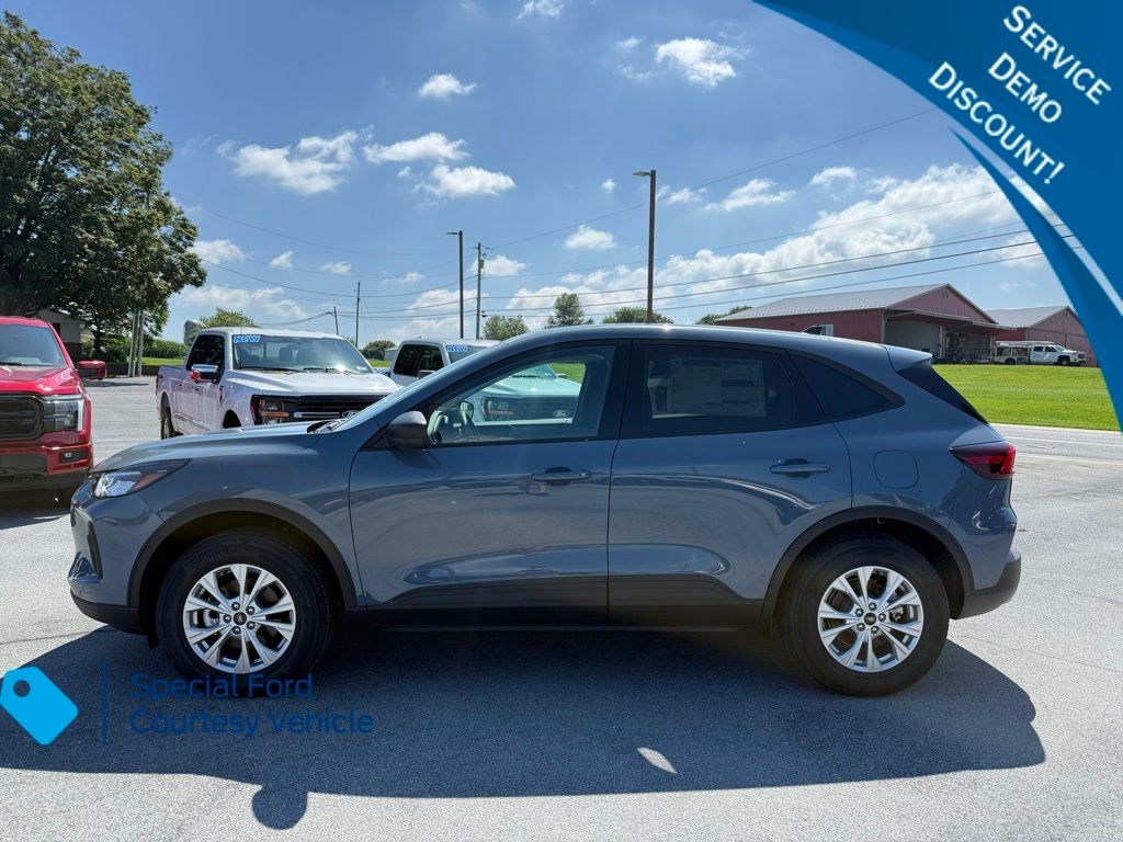 2025 Ford Escape Active photo 3