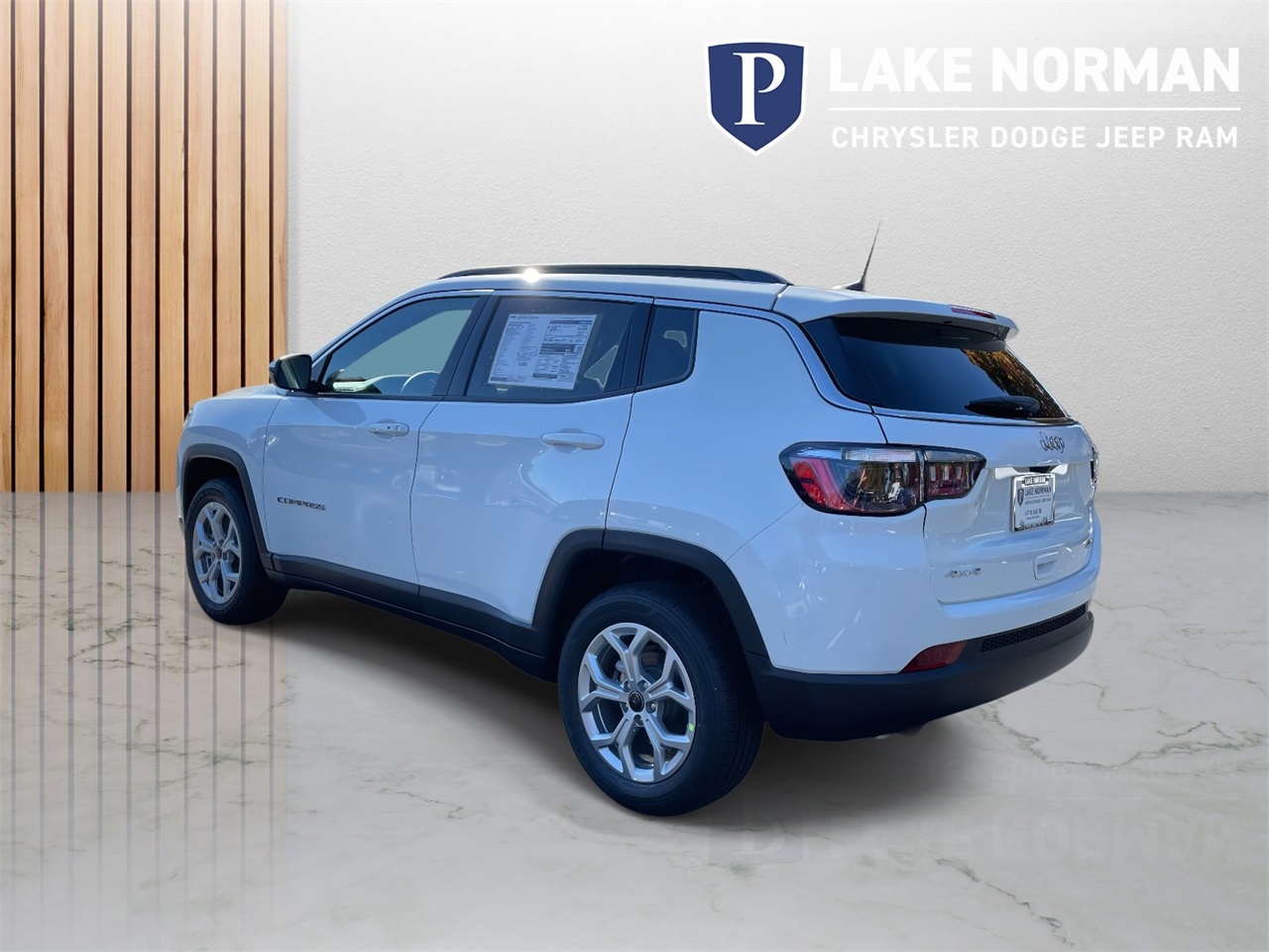 2026 Jeep Compass Latitude photo 4