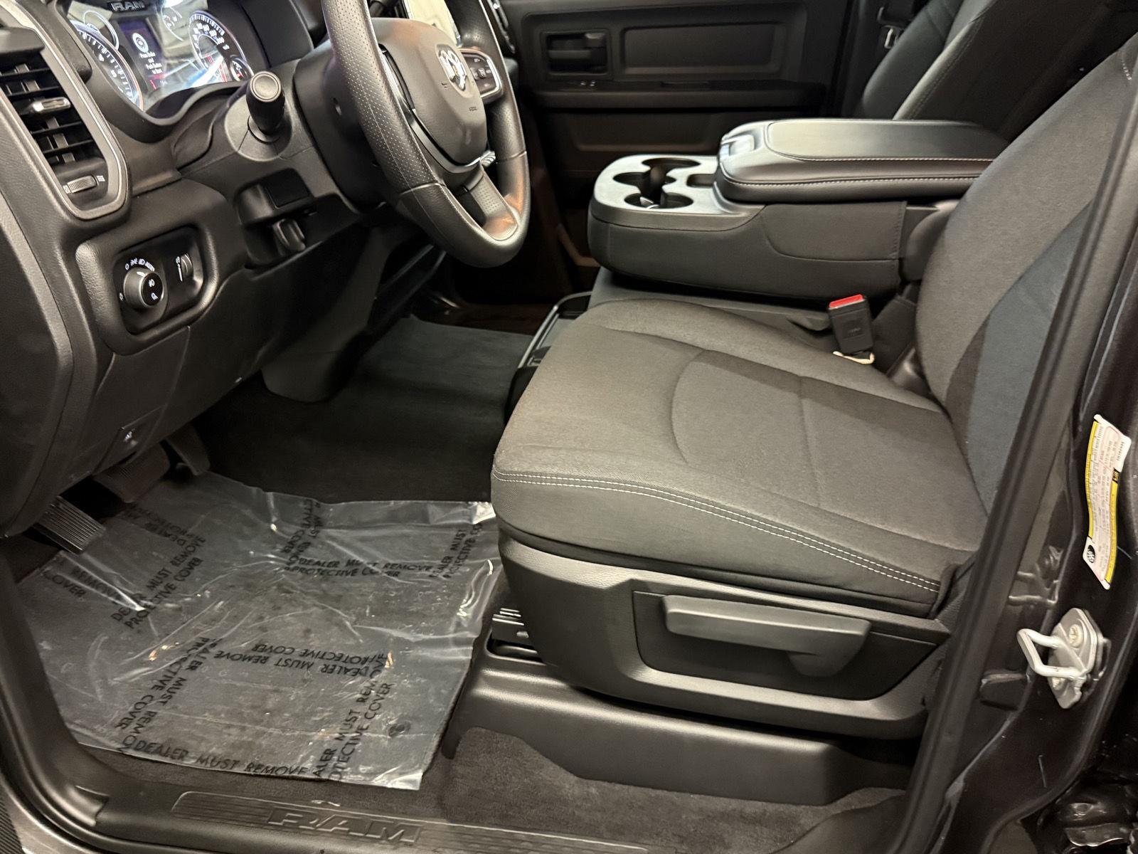 2026 Ram 2500 Tradesman photo 27