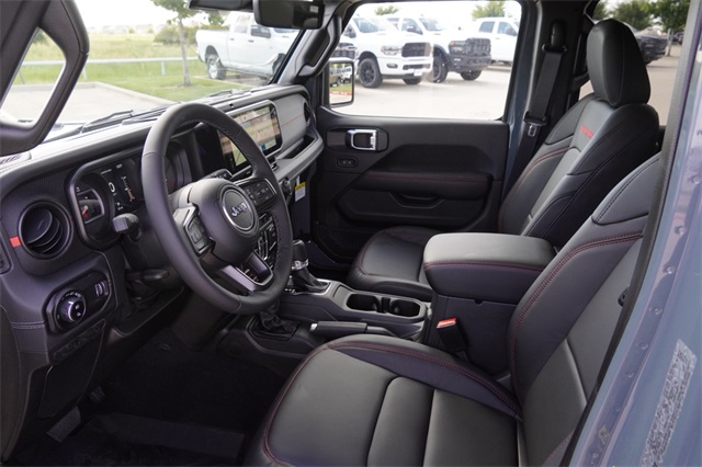 2025 Jeep Gladiator Rubicon photo 17