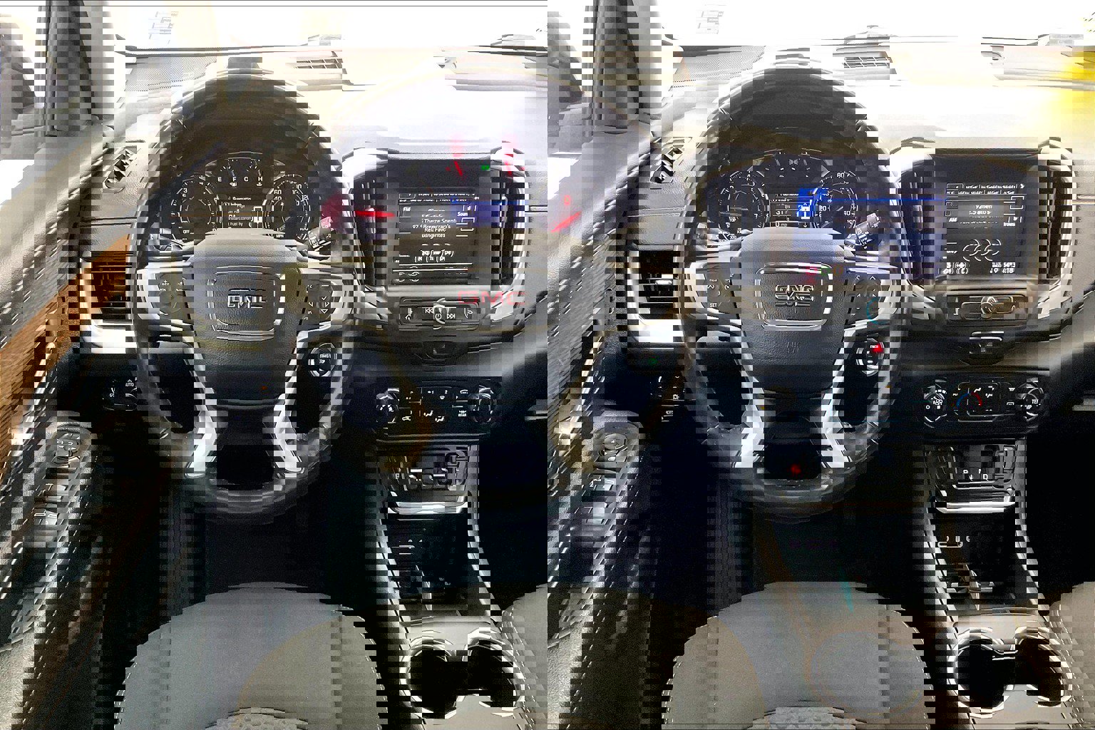 2020 Gmc Terrain SLE photo 2
