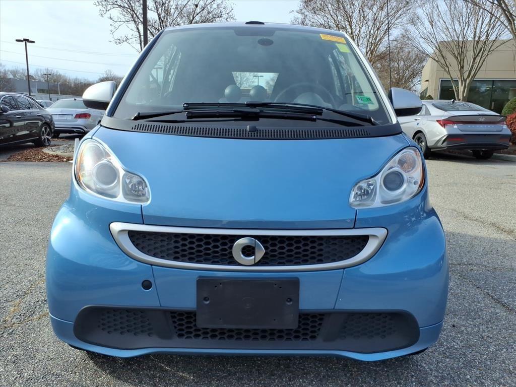 Used 2013 smart fortwo Electric Drive with VIN WMEEK9AA4DK714012 for sale in Hampton, VA