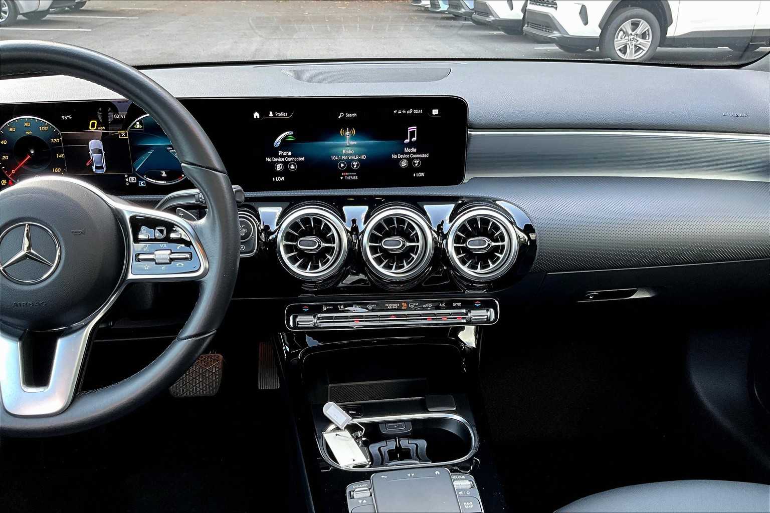 2022 Mercedes Benz A 220 photo 6