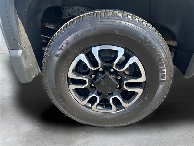 2020 Gmc Sierra SLE photo 8