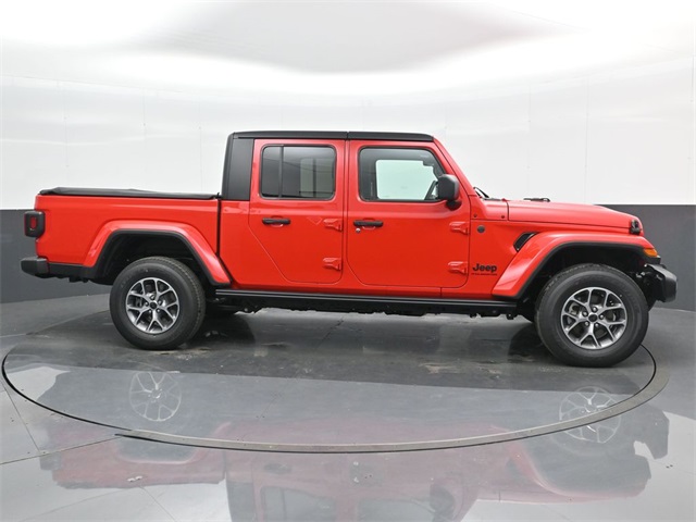 2024 Jeep Gladiator Sport photo 4