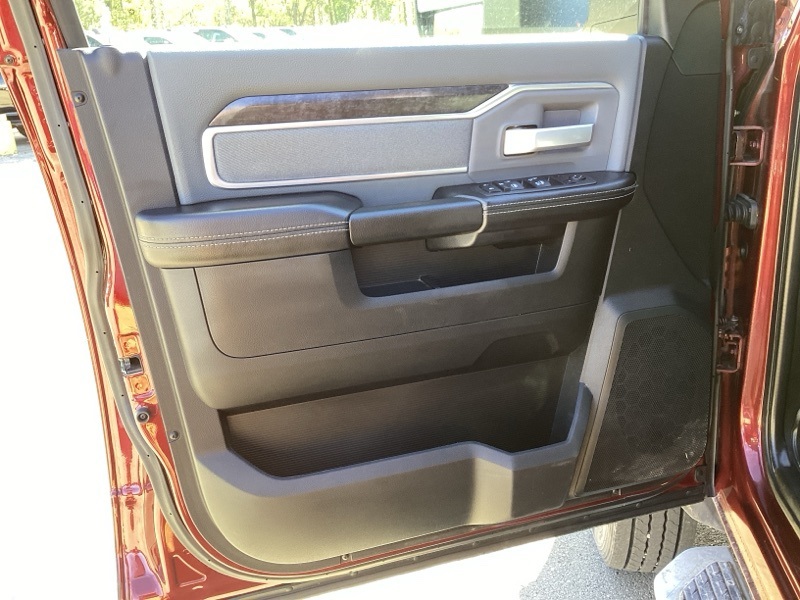 2022 Ram 5500 SLT photo 14