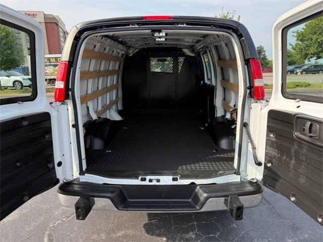 2023 Chevrolet Express Cargo 2500 photo 5