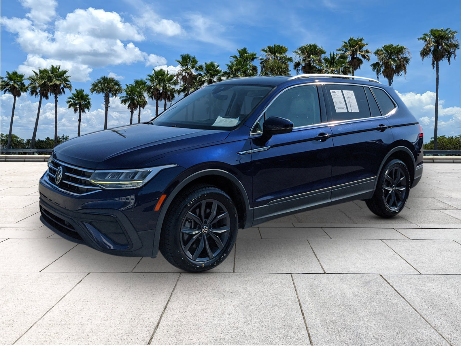 2022 Volkswagen Tiguan SE photo 4