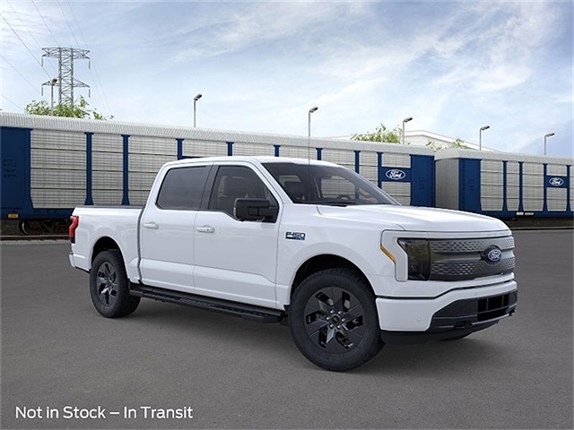 2025 Ford F-150 Lightning photo 7