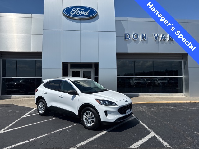 2022 Ford Escape SE's photo