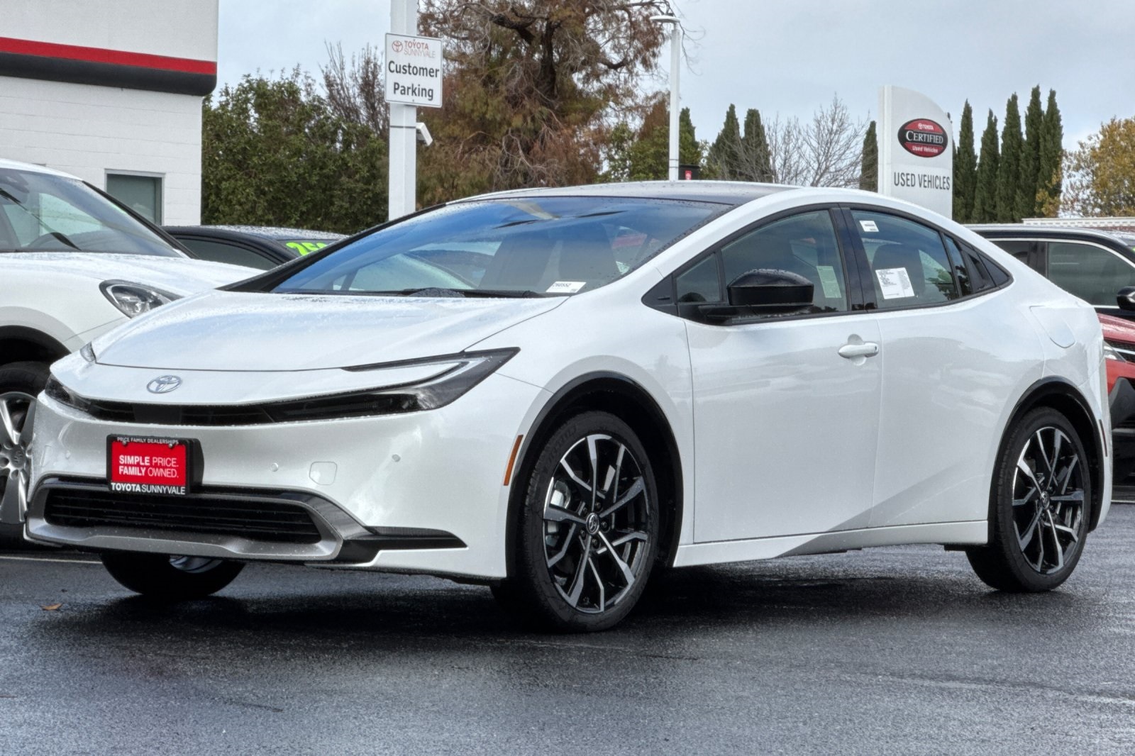 2026 Toyota Prius Plug-in Hybrid XSE photo 2